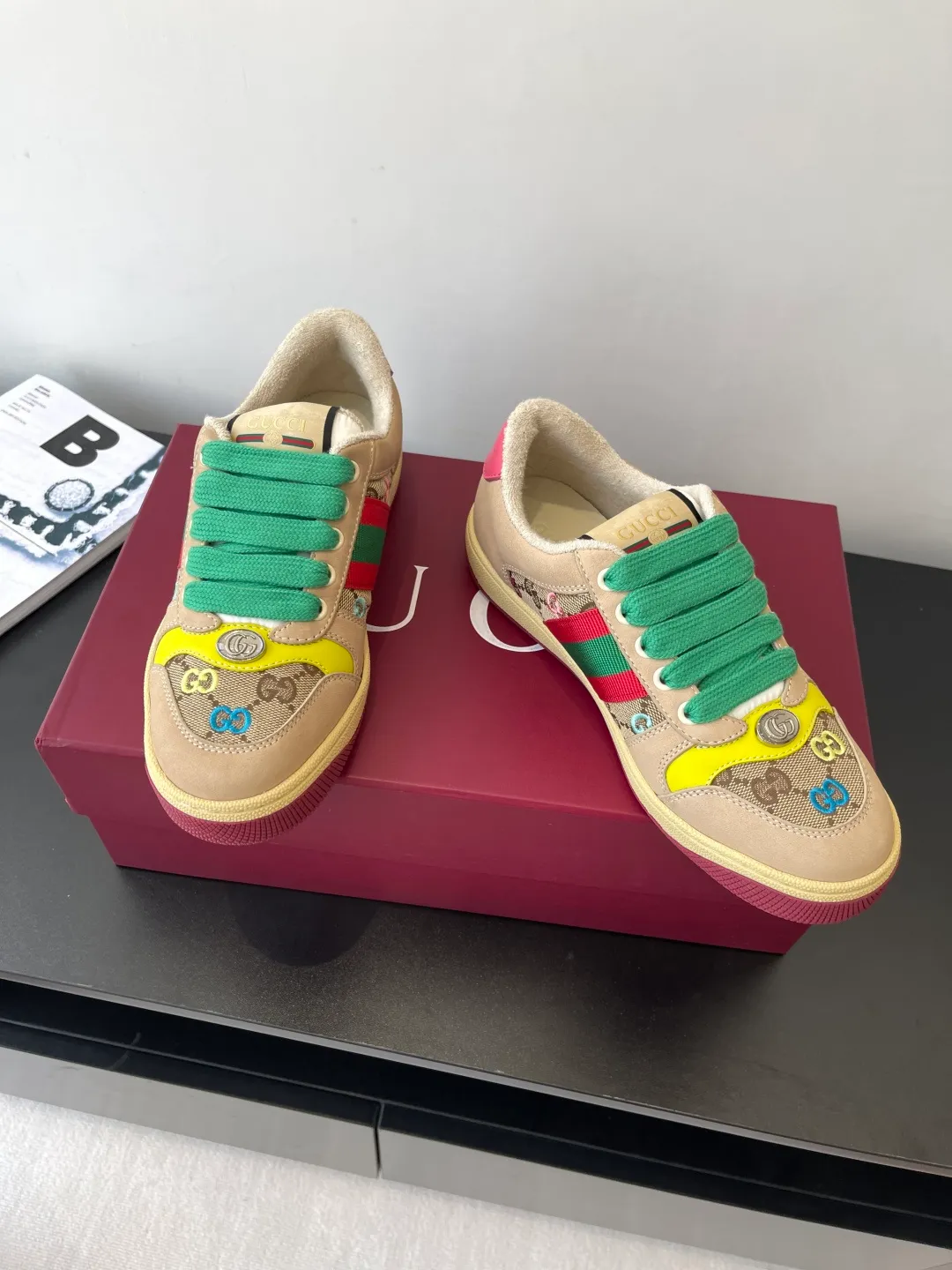 👟👟Ex-factory price 600👟👟 Gucci newly upgraded small dirty shoes for couples GG series old casual small dirty shoes catwalk style original development and purchase level version Metal double G crystal cylindrical logo Gucci original pattern ribbon Exclusive color rubbed cowhide fabric original terry cloth is delicate, soft and more comfortable and breathable Private molded two-color original TPU outsole (lower layer is wider, upper layer is narrower) Code number: 35-44